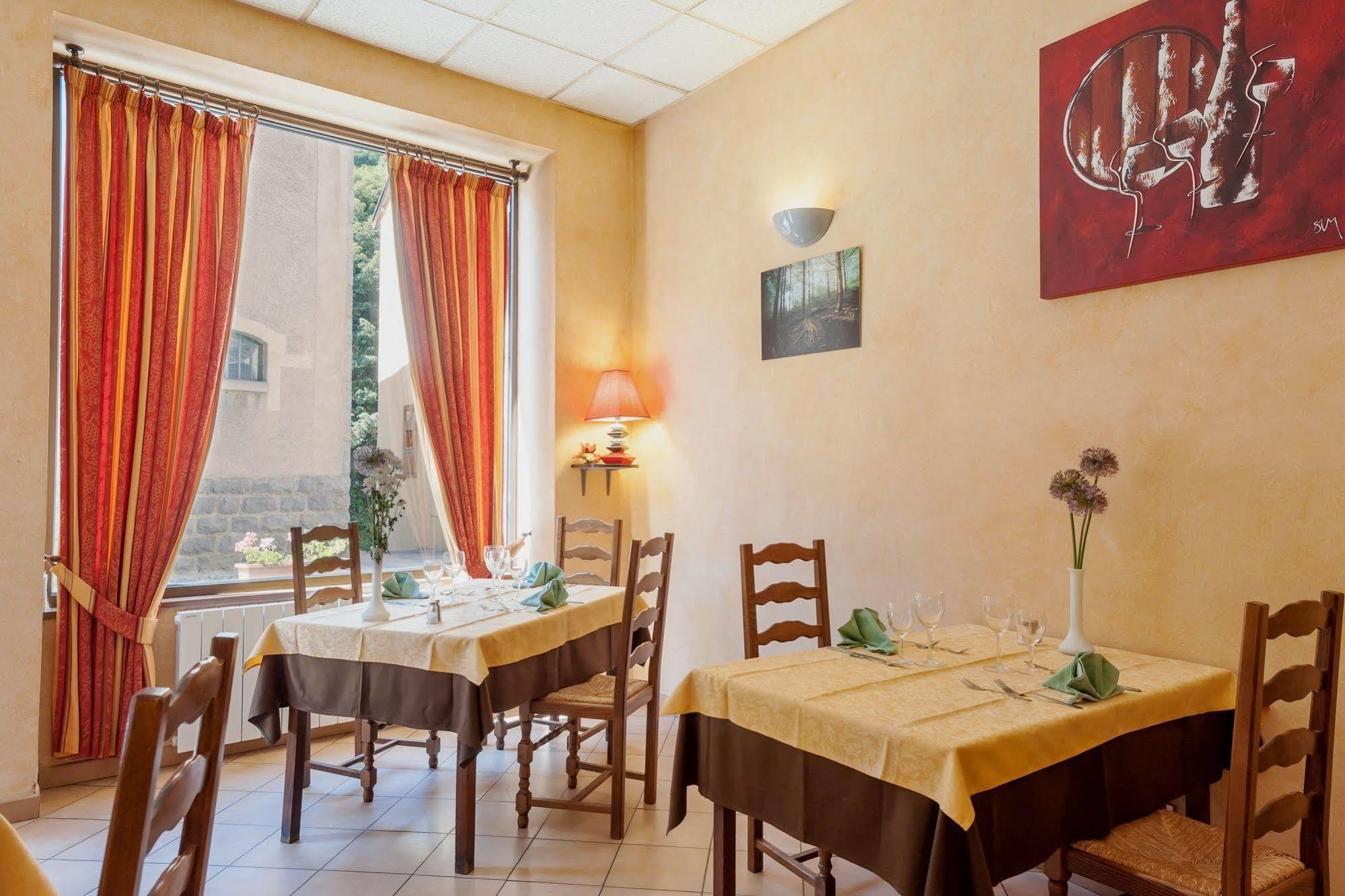 Hotel Restaurant Le Saint Clement Εξωτερικό φωτογραφία